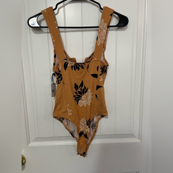 Amuse Society Permanent Vacay Bodysuit - Picture 3 of 3